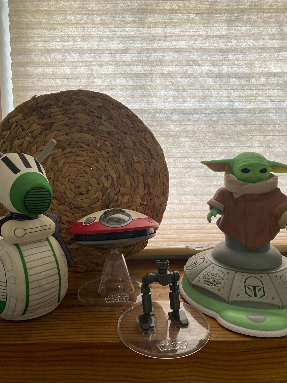 Star Wars Droids & Yoda Toys/Room Accents